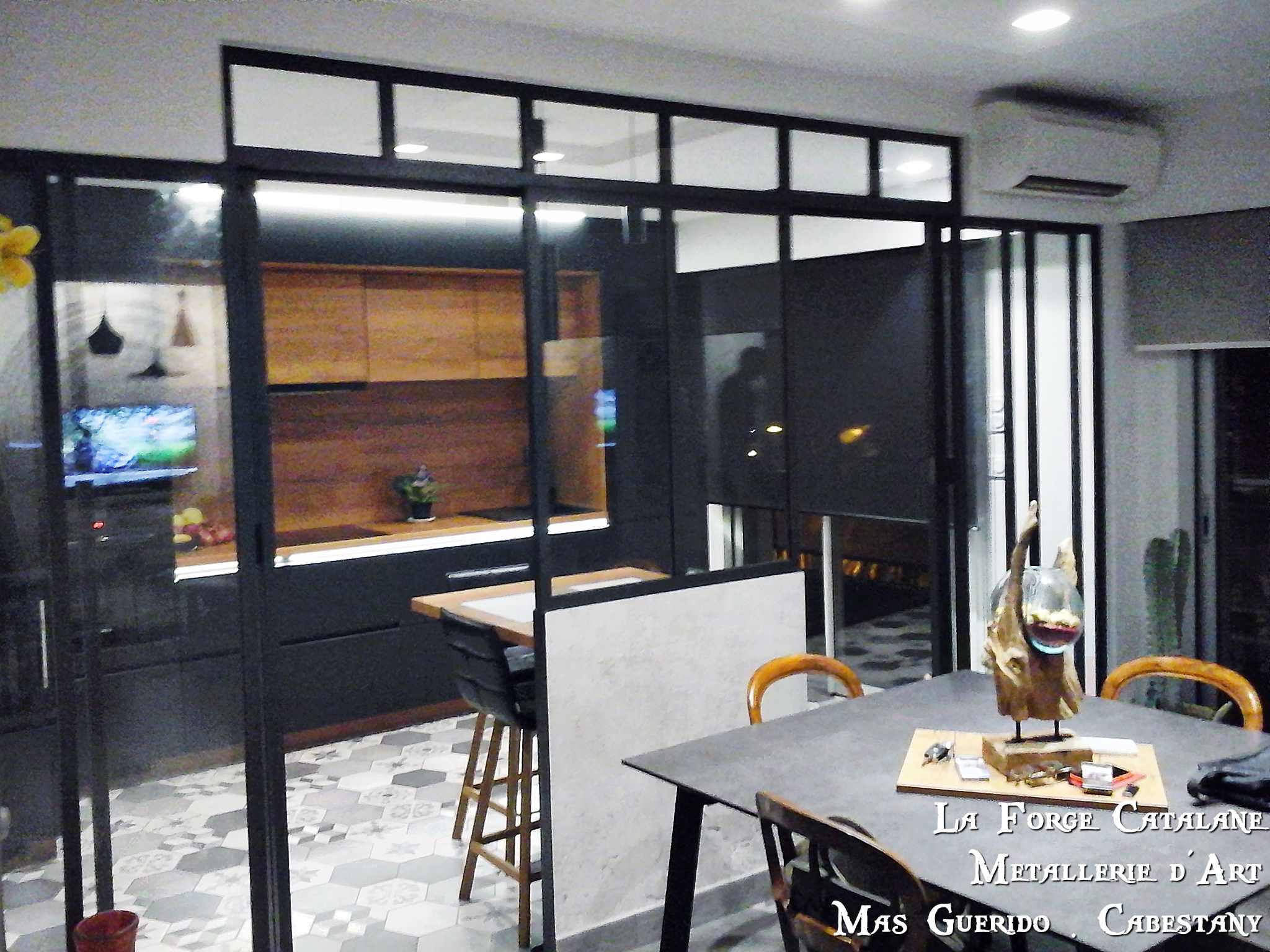 verriere double porte coulissante imposte et vitrage clair fer forge catalane .jpg